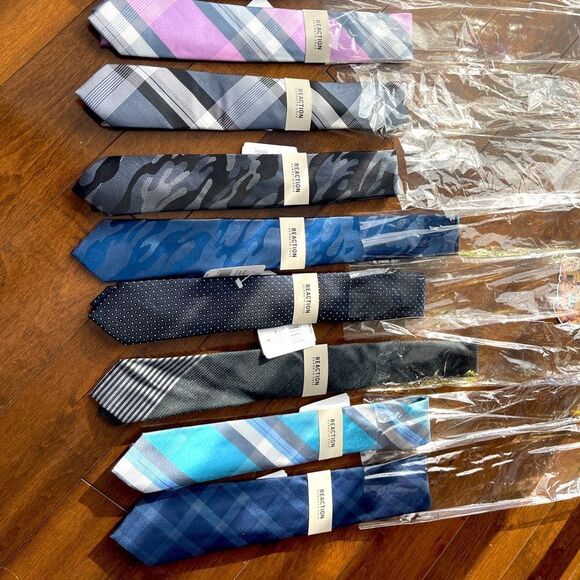 Lot Of 10 NEW Kenneth Cole Ties $360 - Picture 1 of 4